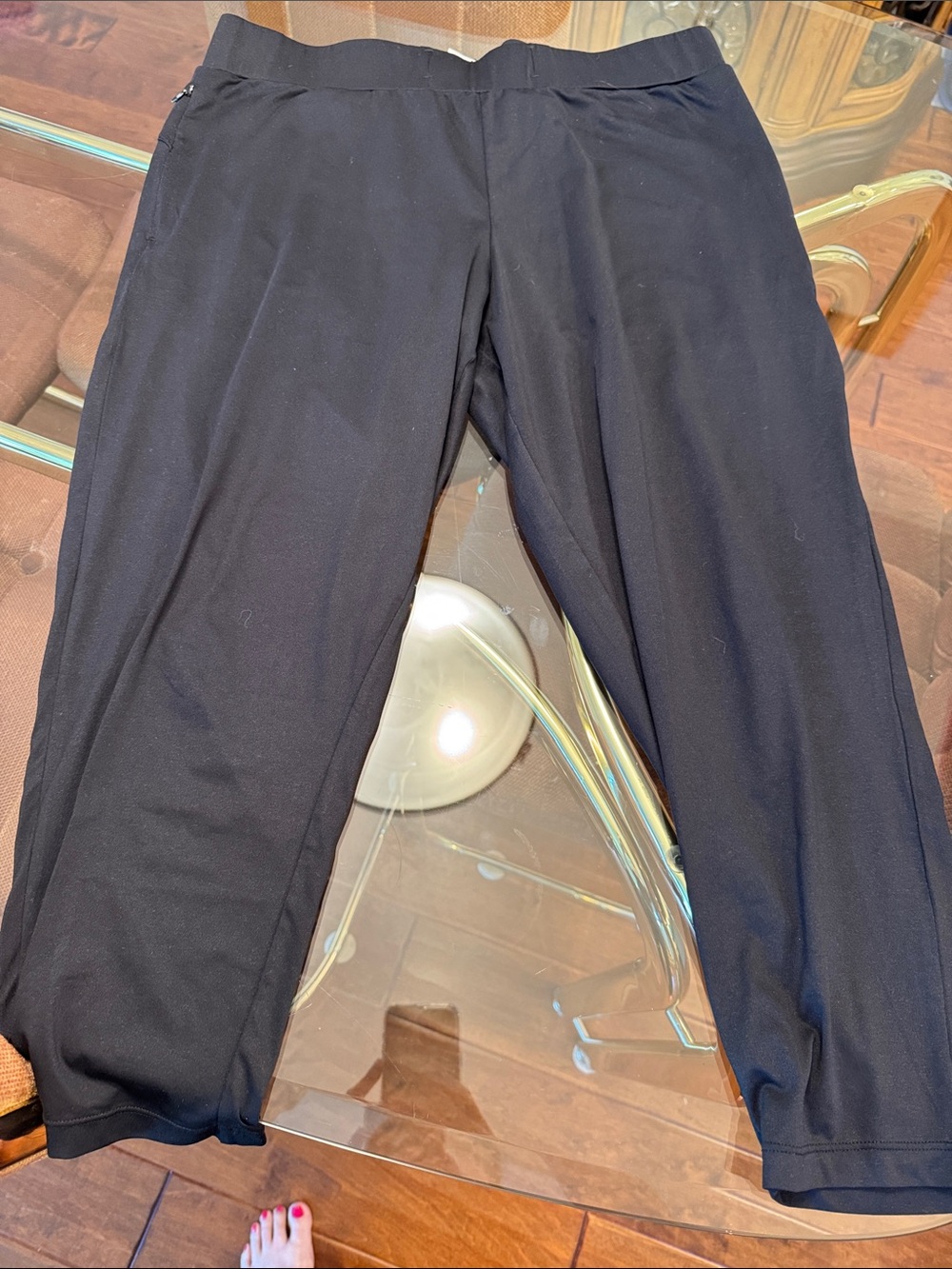 Senita Athletics Black Capris with Elastic Waistband